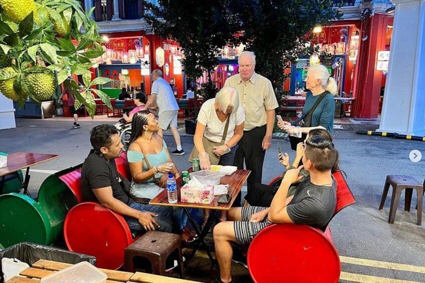 Fun (& controversial) fruit stop with our guests from America as they get to sample the King of Fruit, durian in Chinatown. 3