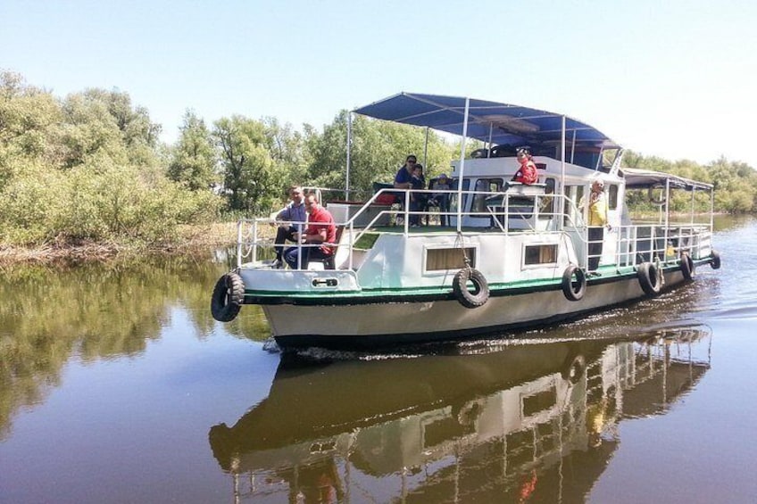Private 6-7h Classic Boat Tour 4