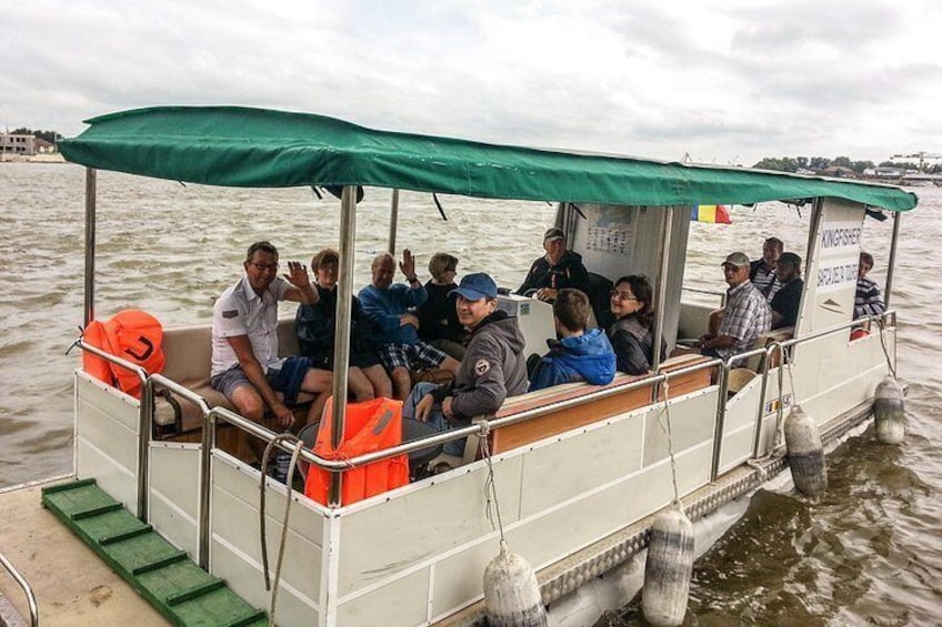 Private 6-7h Classic Boat Tour 2