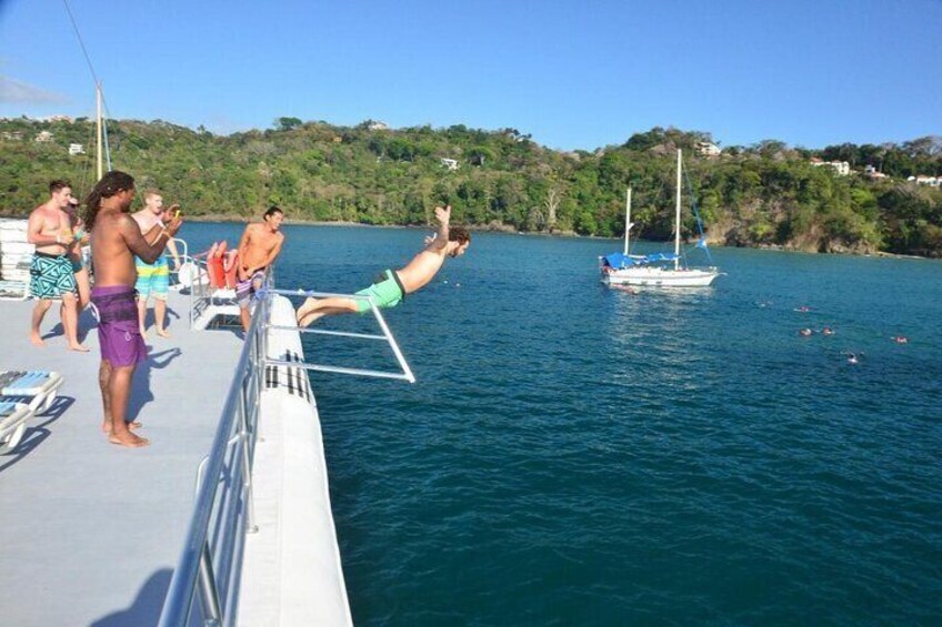 Catamaran Ocean King Manuel Antonio