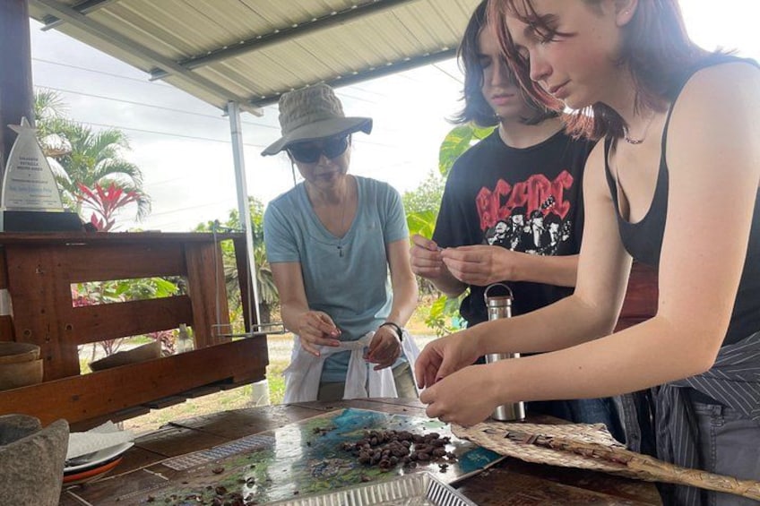 Cocoa and Cloud Forest private full day tour 5