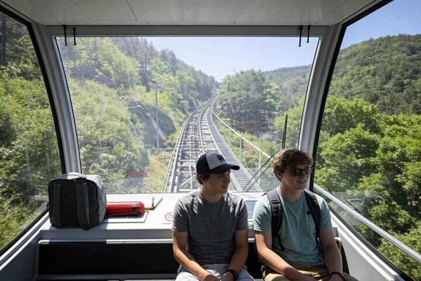 Beijing Private Tour to Badaling Great Wall and Longqing Gorge with Boat Ride 2