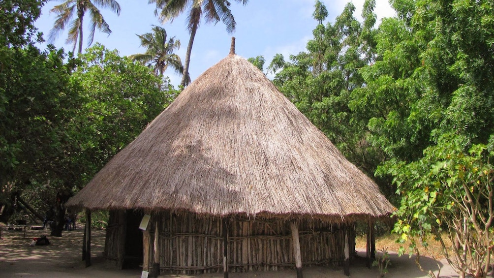 A wood and straw hut at Salaam