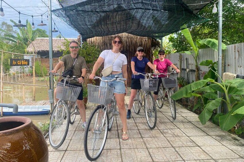 Cai Rang Floating Market – Bike, Cook & Weave the Mekong 3