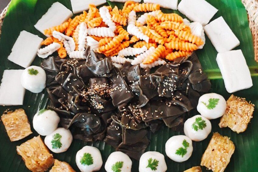 Full-day Cai Rang floating market - explore countryside, make bakery - from HCM 5