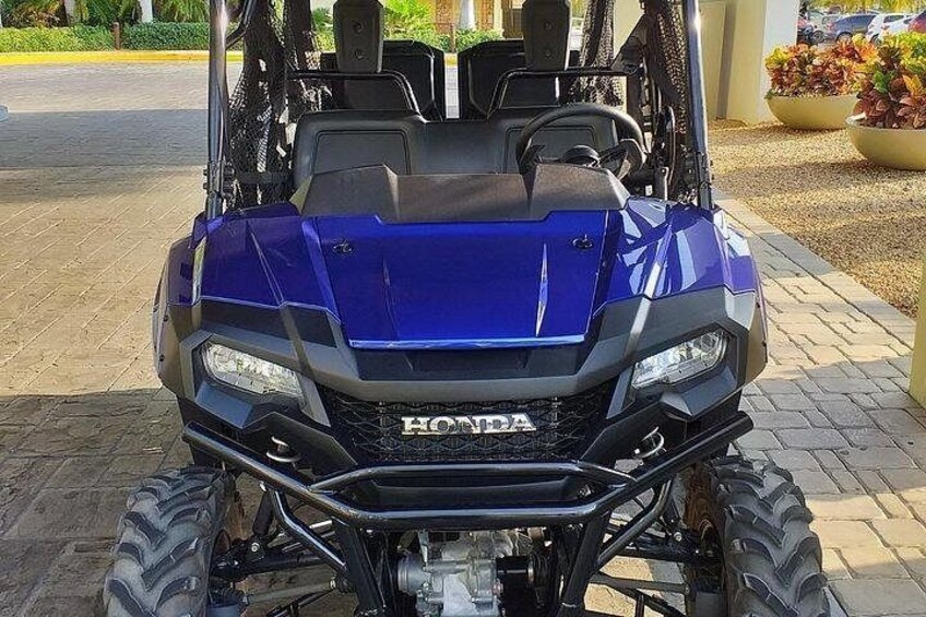 Aruba UTV Rental: 4-Seater for Adventure Exploration 5