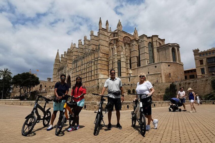 3 Hours E-Bike Tour in Palma 3