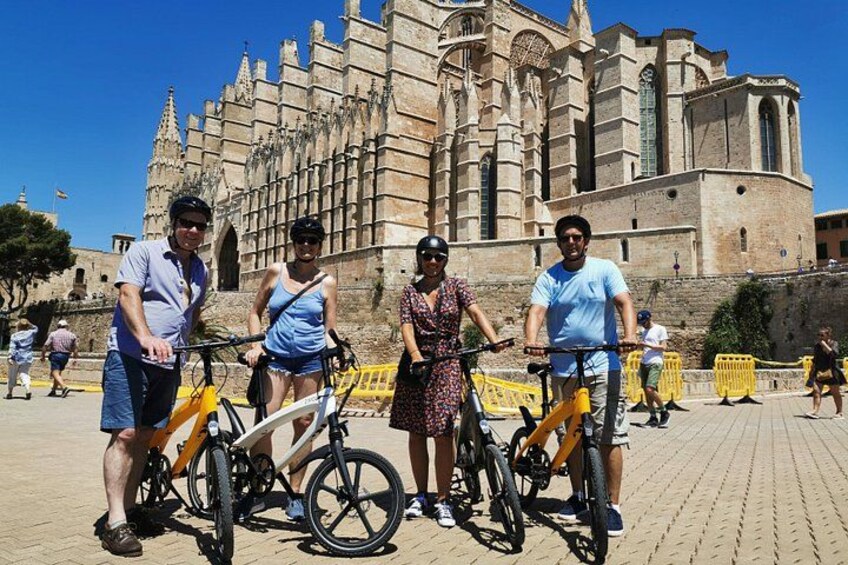 2 Hours E-Bike Tour in Palma 2