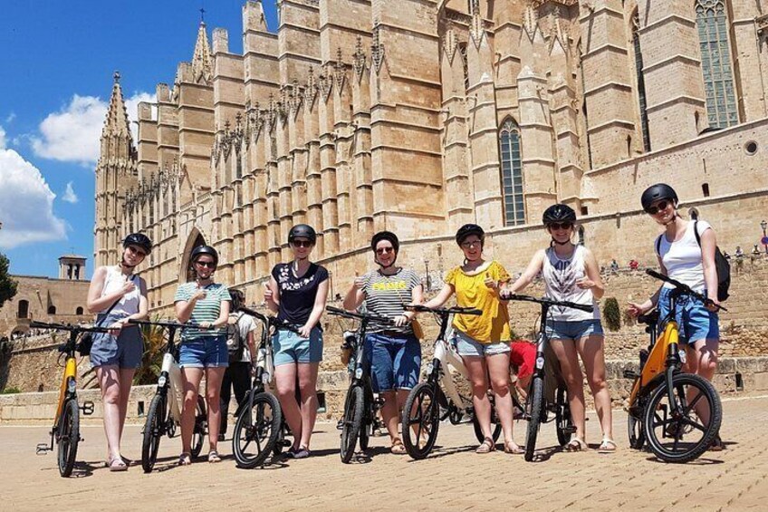2 Hours E-Bike Tour in Palma 5
