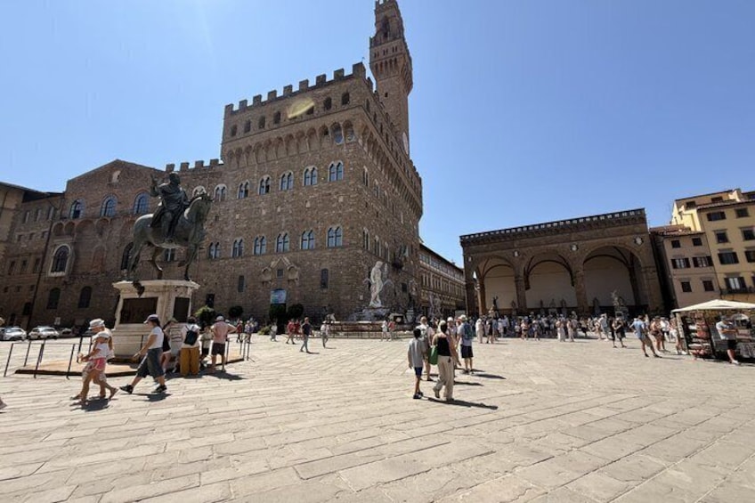 Uffizi & Accademia Timed Entry: Small Group Duomo Walking Tour 3
