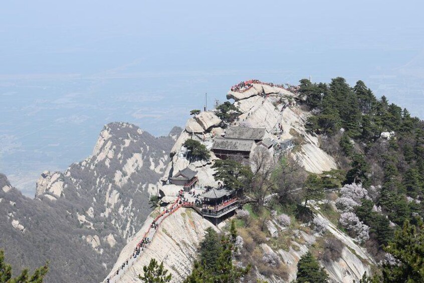 Great view of west peak of Huashan Mountain 