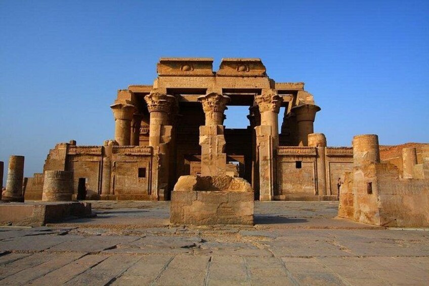Kom ombo temple 1
