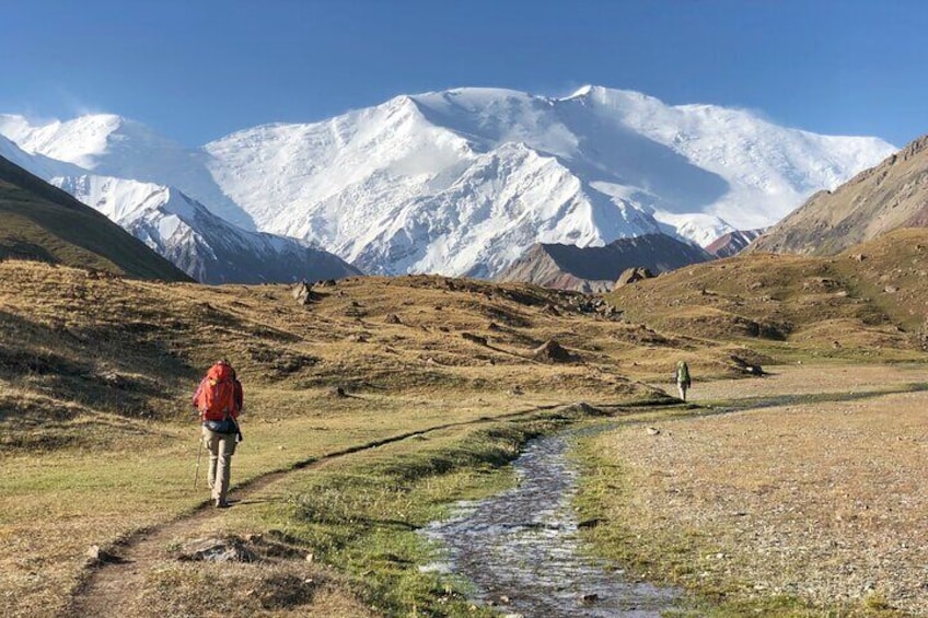 8 Days Trekking in Kyrgyzstan: Alay Mountains Adventure 1