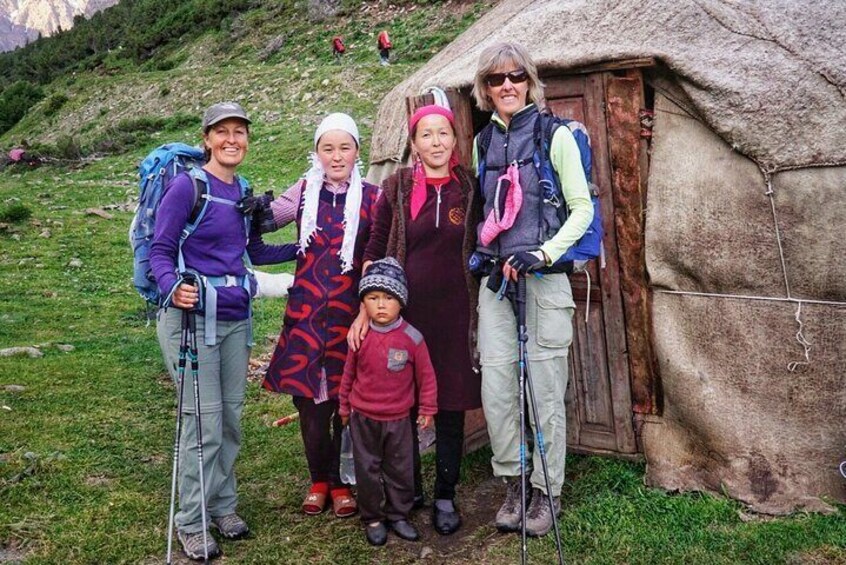 8 Days Trekking in Kyrgyzstan: Alay Mountains Adventure 4