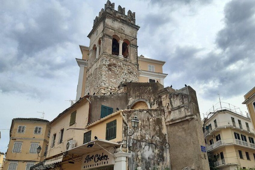 Bicycle around Corfu Town as a Local! 3