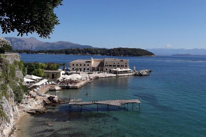 Bicycle around Corfu Town as a Local! 4