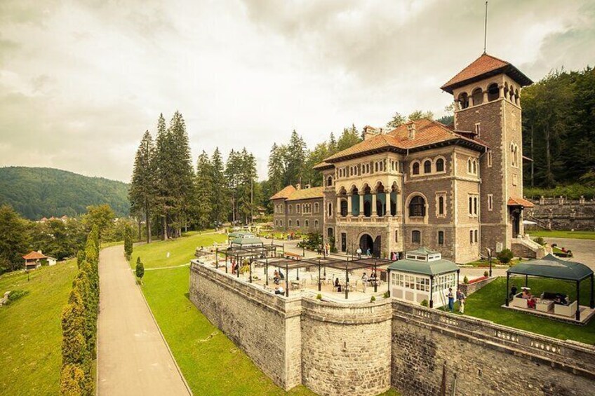 Peles & Cantacuzino Castles: Gourmet Wine & Cultural Day trip