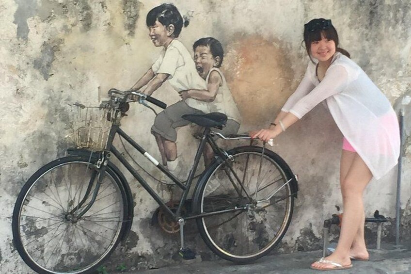 Wall paintings in Penang Island 1