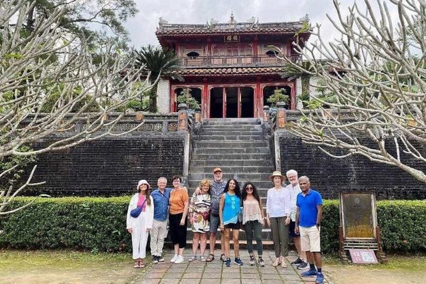 Hue Luxury Group Tour- Hue Daily Small Group Tour 3