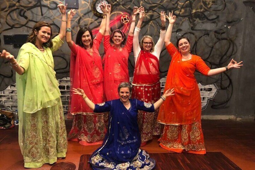 Namaste Bollywood | Dance Like a Bollywood Star