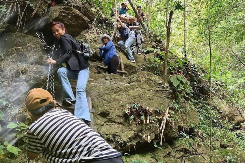 Bach Ma National Park trekking deluxe daily tour from Hue 3