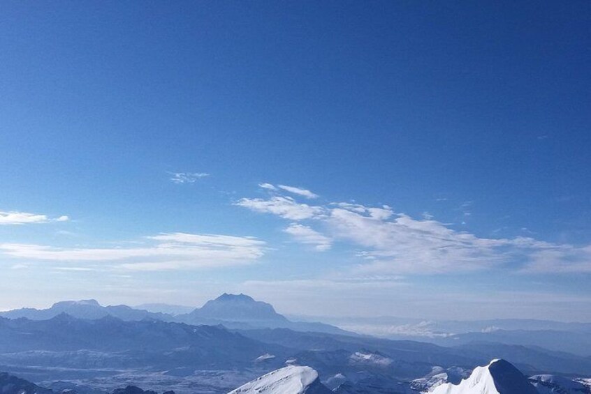 Huayna potosi 6088m. 2 day Climb