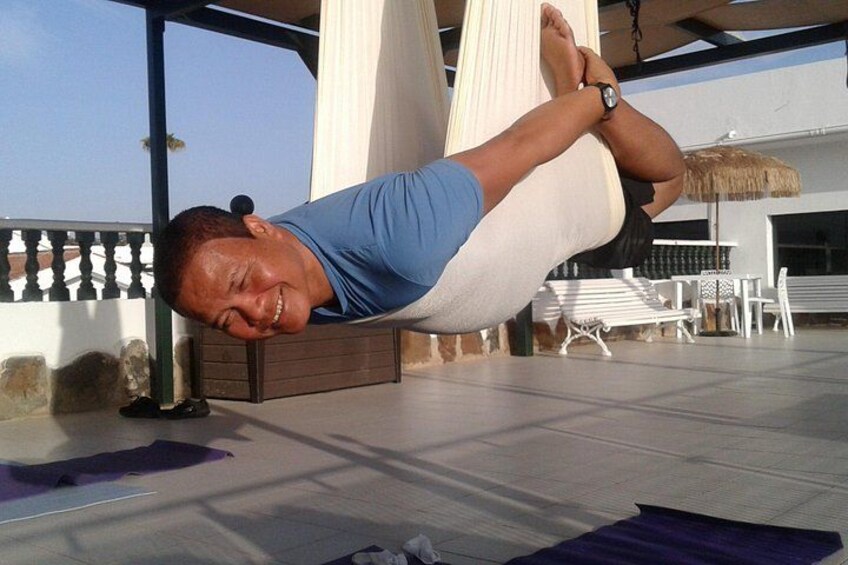 Aerial Yoga THEETAWAT 4