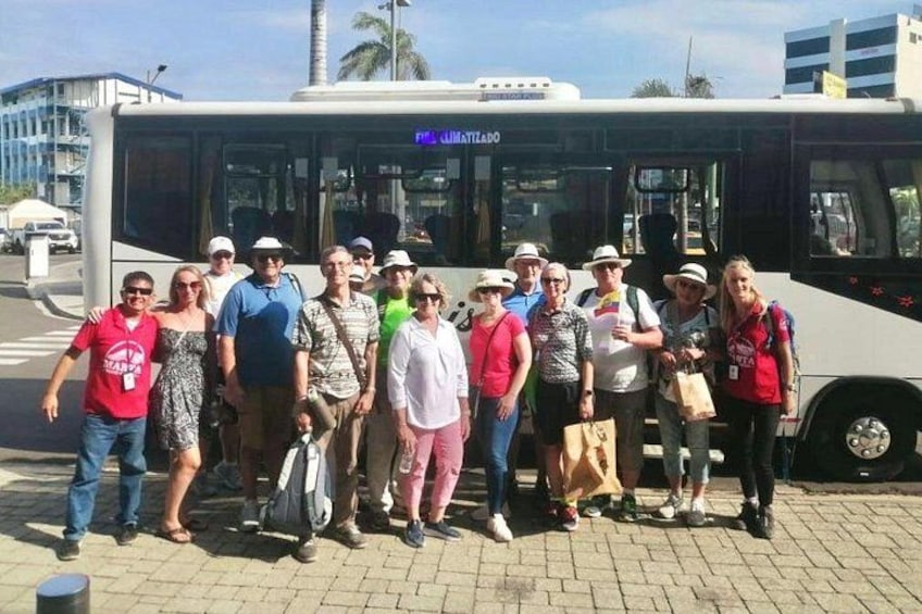 Rainforest Wildlife, Panama Hat makers, Traditional Cuisine. SHORE TOUR 4