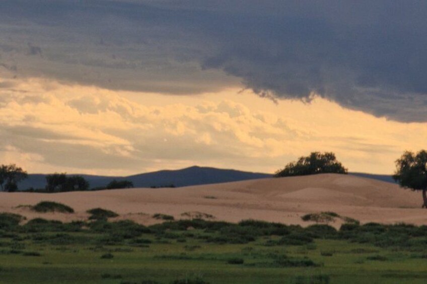 2D,1N Gobi desert and Old city Kharkhorum stay with Nomadic family 2