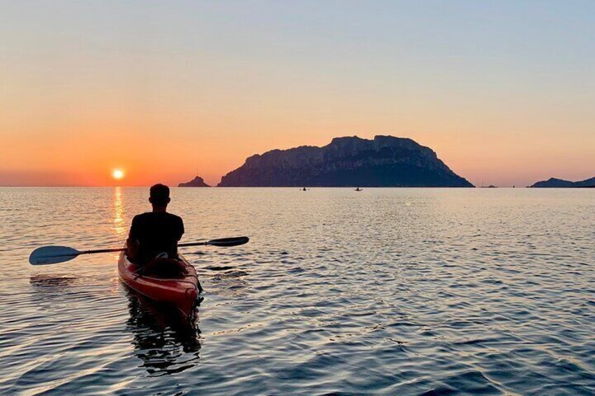 Small Group Sunrise Kayak Tour with Coffee on the Beach