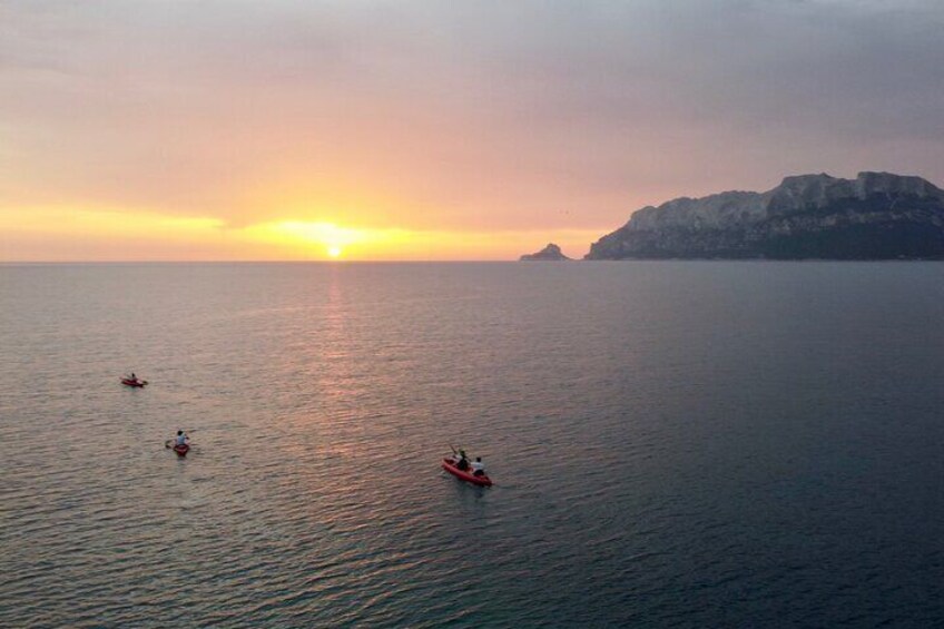 Small Group Sunrise Kayak Tour with Coffee on the Beach