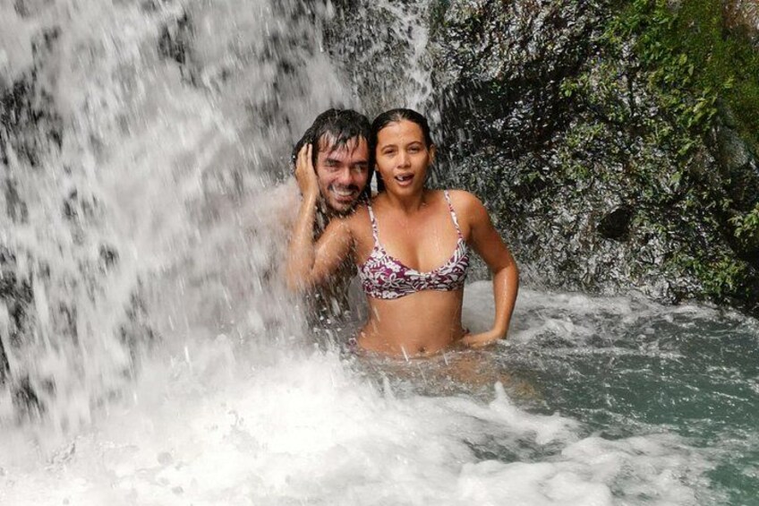 love is in the air,come and enjoy 3
