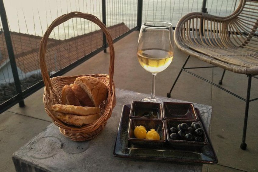 Pico white wine 2