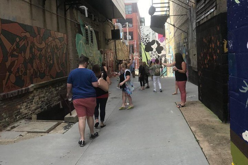Discover Iconic Milwaukee Tour 3