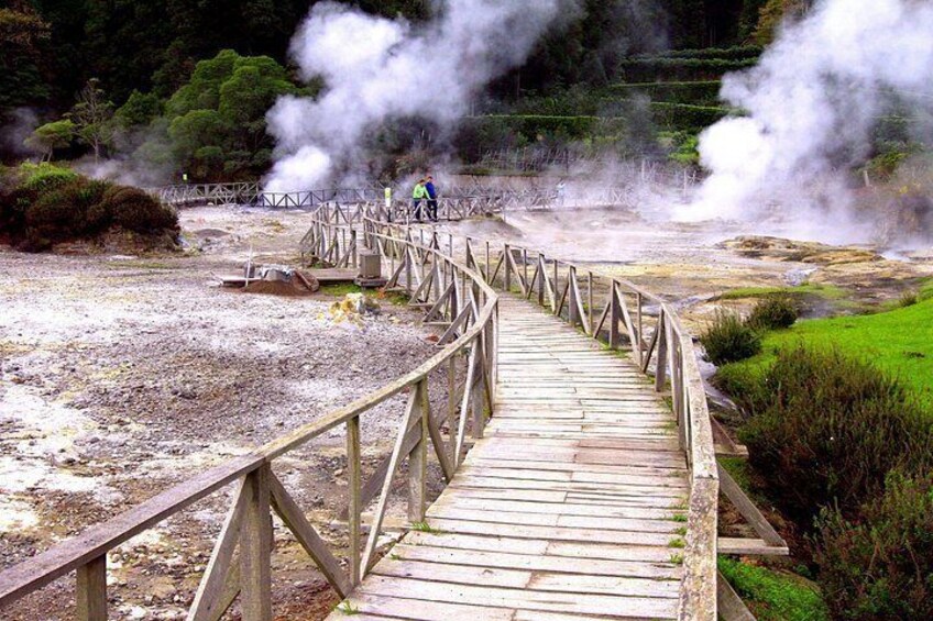 Couples PRIVATE Hybrid 4X4 Tour - Furnas (Inc Hot Springs and 3 Course Lunch) 4