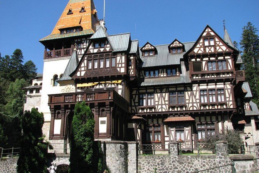Dracula Castle Peles Castle. and Rasnov fortress in one day from Brasov 1