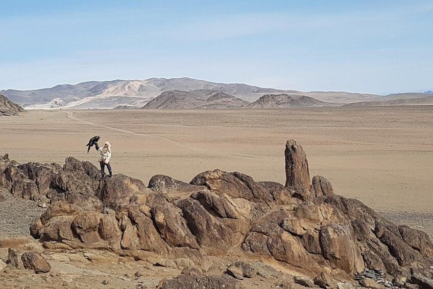 Photo shooting session with an eagle huntress 5