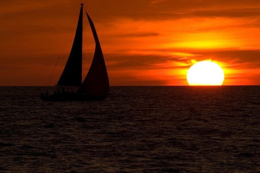 Sunset Sailing Snorkeling Tour 3