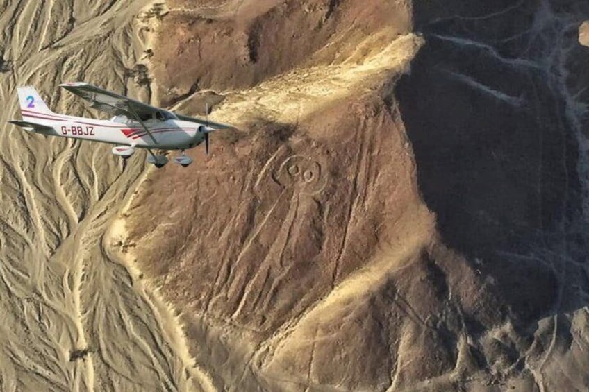 Nazca lines flight from Lima luxury bus or private transfer 2