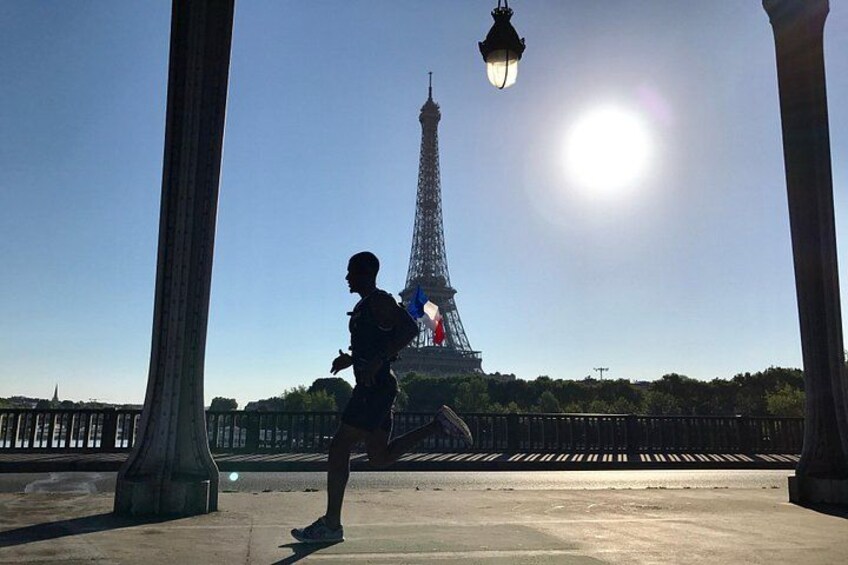 Sunrise Run & Sightseeing in Paris 3