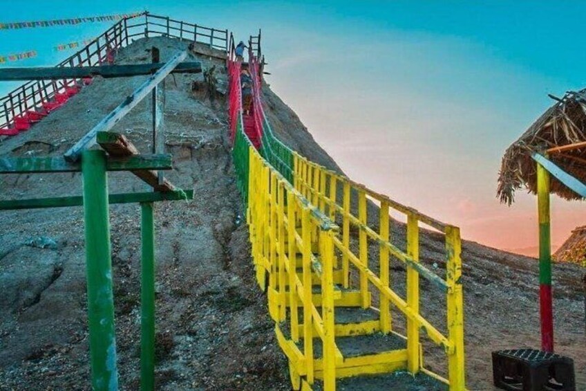 Mud Volcano Cartagena 1