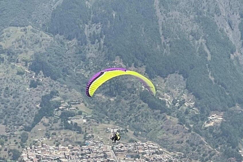 Paragliding Medellin san felix (15mins) 5
