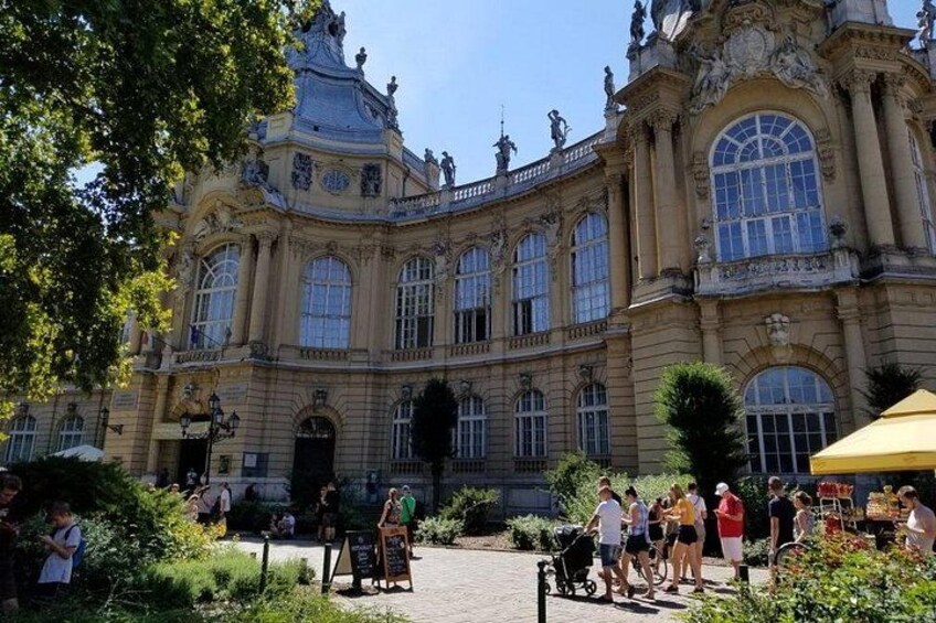 Budapest Essentials Private Tour Highlights and Hidden Gems 3
