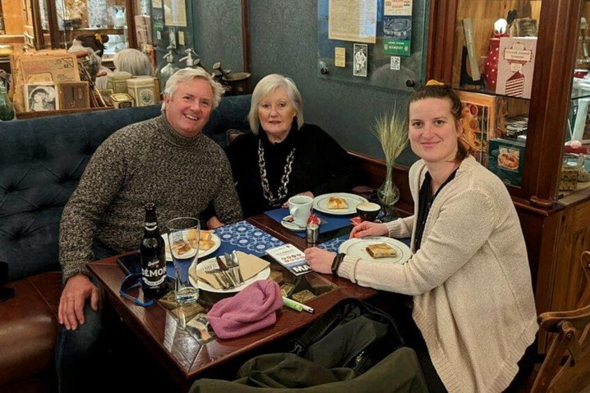 Having a great break with delicious treats in the Strudel House 2