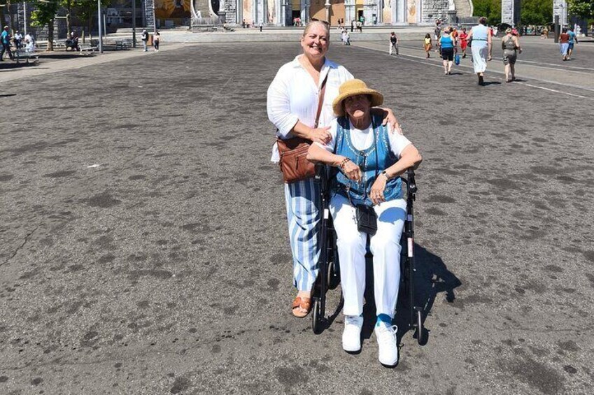 Experience Lourdes with a private Tour and Convenient Transport 2