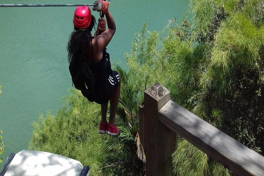 Belize Cave Tubing & Zipline Tour with Lunch 1