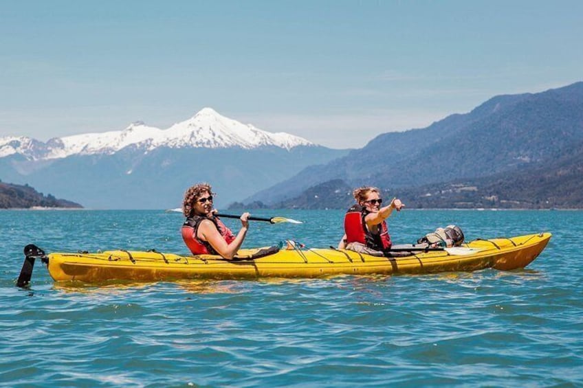 Sea Kayaking the first fjord of Patagonia 3
