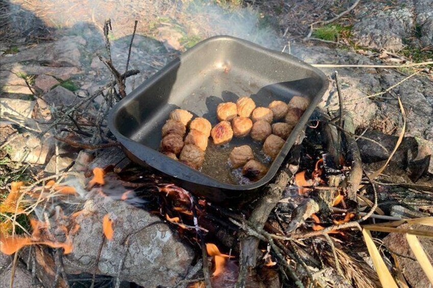 Stockholm: Nature Reserve Hiking Tour with Campfire Lunch 5