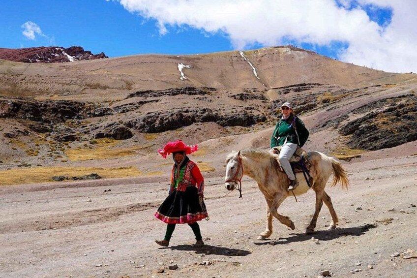 Cusco: Rainbow Mountain & Red Valley Premium Day Trip with Meals 2