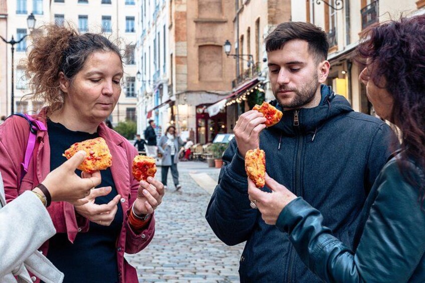 Lyon Small-Group Full Meal Food Tour by Do Eat Better 3